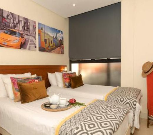 Quayside Waterfront Apartment