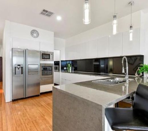 BENGALEE EXECUTIVE TOWNHOUSE- MODERN & STYLISH