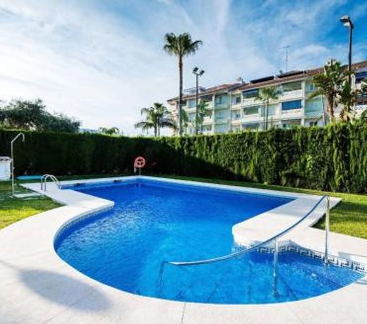 Jabega Beach (A 400 m. de la playa)