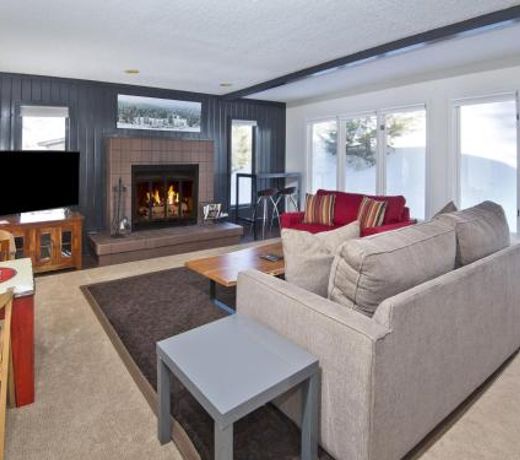 2338 Tahoe Drive