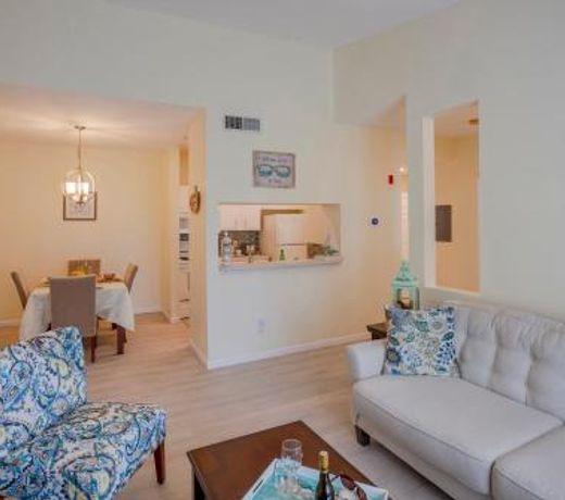 WFH Away from Home! FREE Wi-Fi and Parking, 4mi to Clearwater Beach