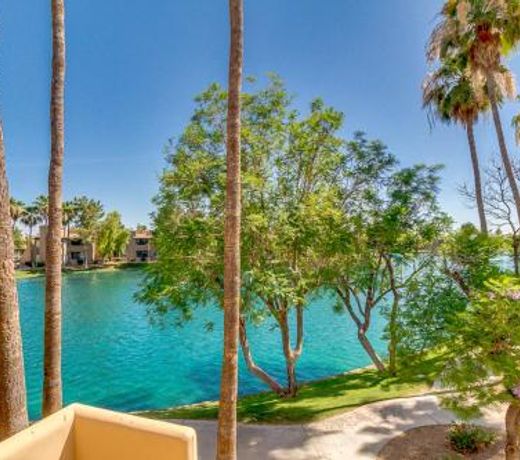 2 bedroom condo great views