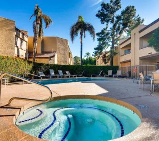 1BR Close to Scottsdale & Downtown PHX