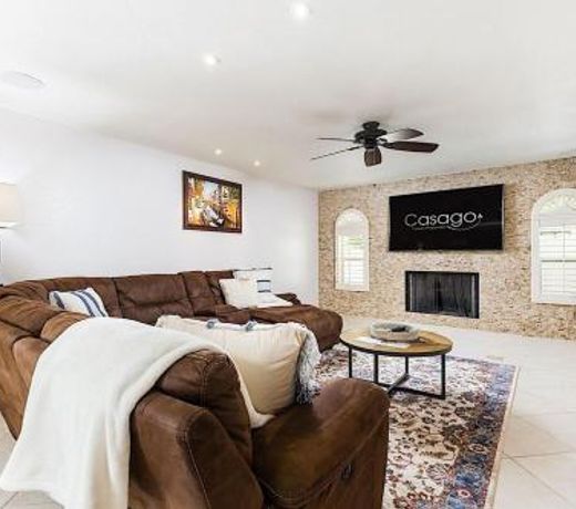 Paradise Retreat 4BR by Casago