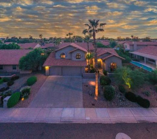 Premier Hosts present Scottsdale Luxury Oasis with Lagoon Pool