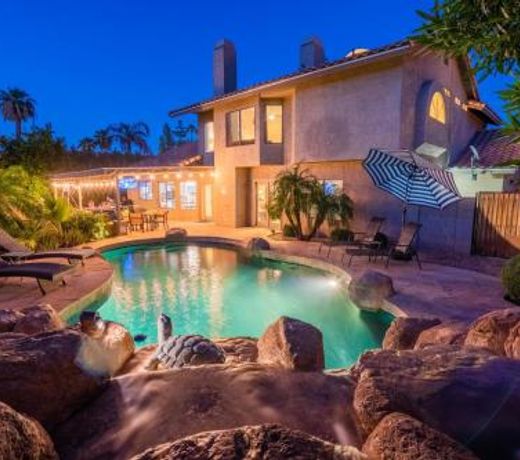 Premier Hosts present Scottsdale Luxury Oasis with Lagoon Pool