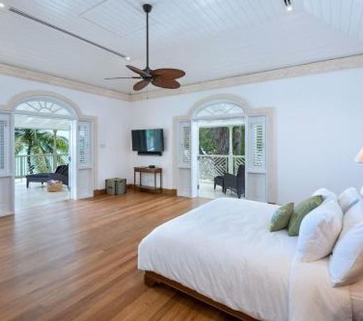 Hemingway House Blue Sky Luxury