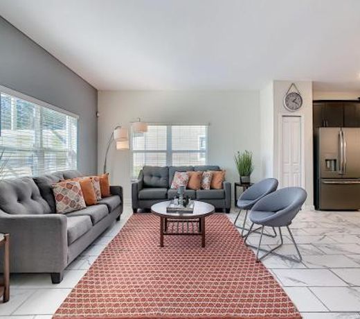 BRIGHT AND STYLISH HOUSE 10 MIN TO DISNEY FREE waterPARK