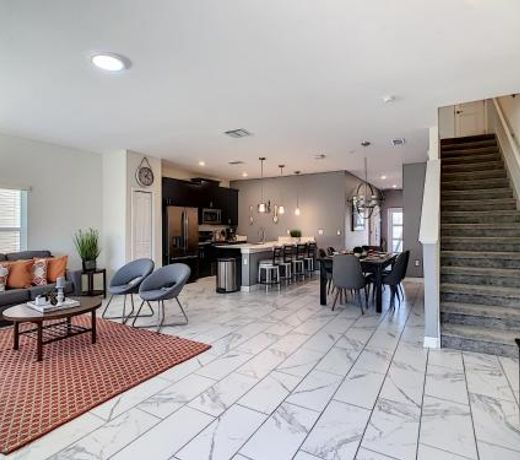 BRIGHT AND STYLISH HOUSE 10 MIN TO DISNEY FREE waterPARK