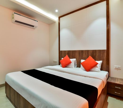 Capital O 78300 Maurya Inn