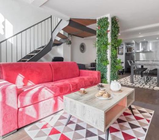 GuestReady - Superb Townhouse Duplex - Croix Rousse