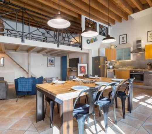 GuestReady- Typical Croix-Roussien Flat