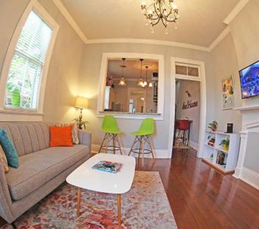 Doctor Gumbo Guesthouse