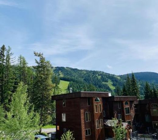 The Alpine Oasis