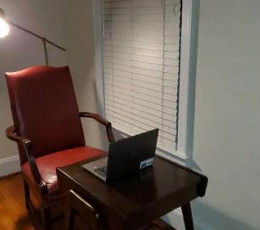 ***Charming Comfortable Home Near Dilworth***