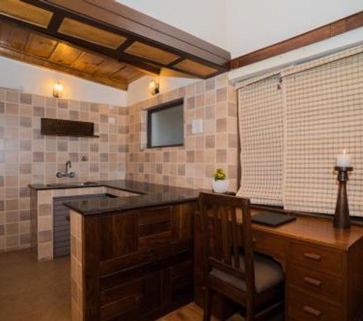 Bhikampur Lodge by Howard