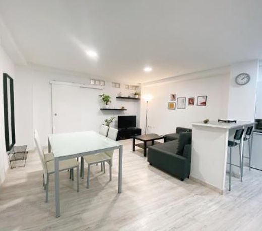 Great Apartments for Groups & Families
