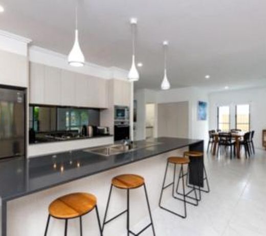 Canopy House - Palm Cove