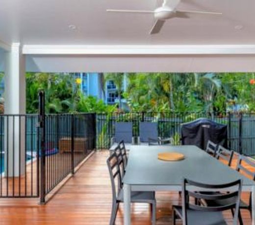 Canopy House - Palm Cove