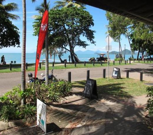 PALM COVE HAVEN APARTMENT