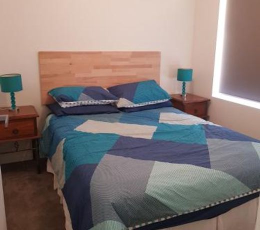 Towncrackers Guest house
