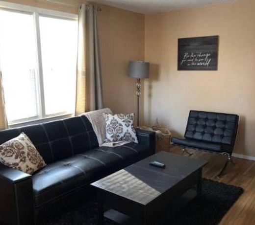 Charming Finch Arboretum One Bedroom Apartment