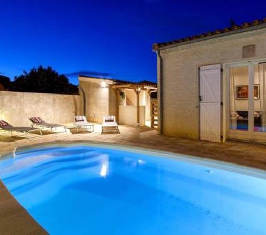 Villa pour des vacances idylliques pres de la Cite !
