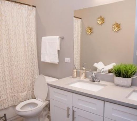 Amazing Stay at Exquisite 2BR apartment with Self Check-in, Near Downtown