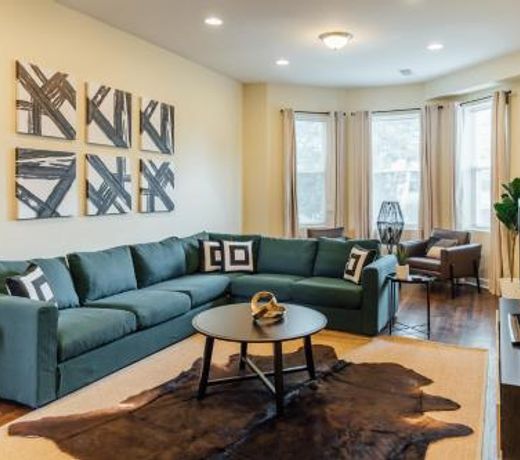Spacious and Airy Apartment for Big Groups!