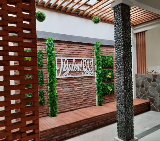 Ndalem PR3 Kulon Guest House Yogyakarta
