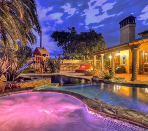 CB-131 - Carlsbad Villa Escape