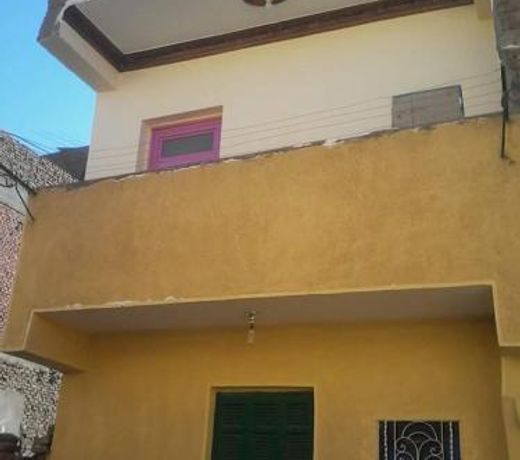 Taha Guest House