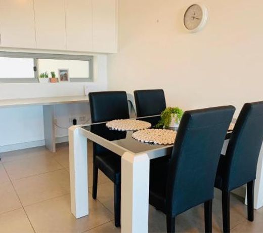 Beautiful Home close to Shopping Mall and Train Hornsby