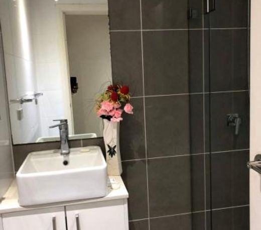 Private Room in Two-Bedroom Waterfront Apartment