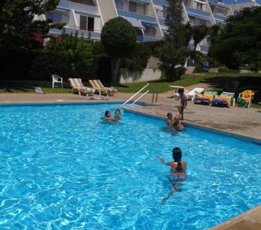 Amathusia beach apartment