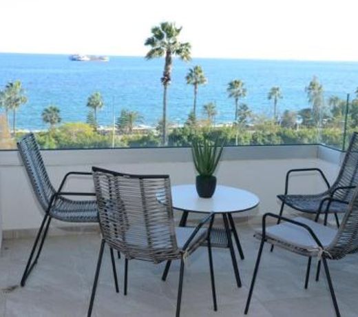 Golden Seaview Limassol Apartment