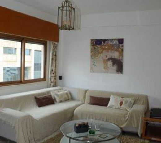 Bright City Apartment