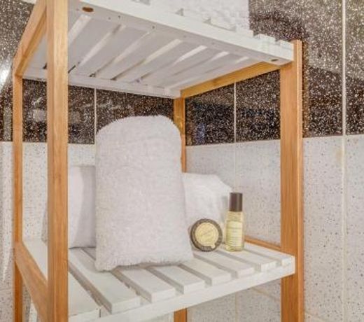 GuestReady - Charming Studio Apartment with Private Balcony in Cannes