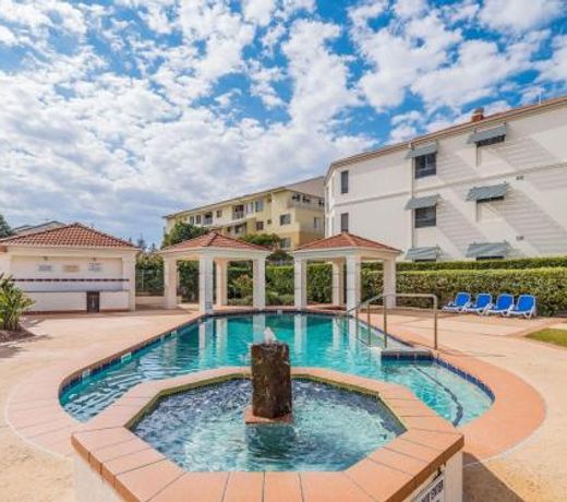 Breakers Block 1 unit 1- Pool in complex - across the road from the beach