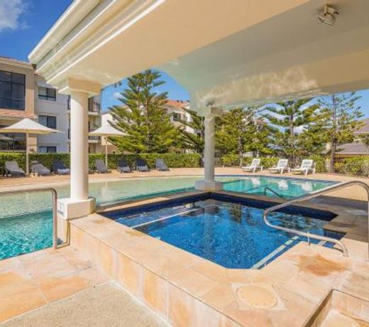 The Sands 7- great views across the ocean