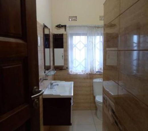 3 bedrooms exclusive apartment in Kaludu