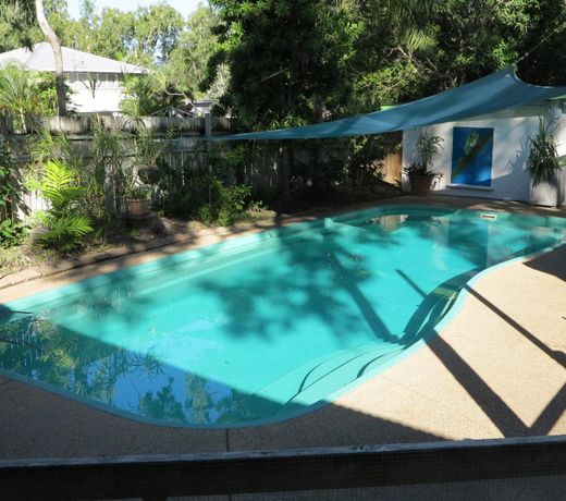 The Captain's Manor on Cook Unit 4