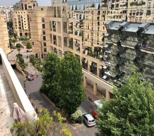 Beautiful modern fully furnished studio