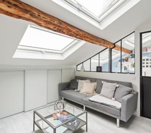 Stunning Apt in France by GuestReady