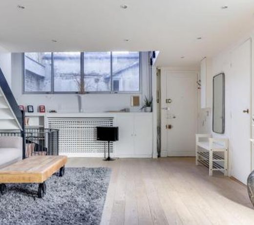 GuestReady - Eiffel Tower View Terrace Apartment