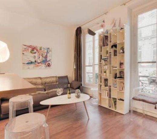 GuestReady - Artsy Flat for 2 near Opera