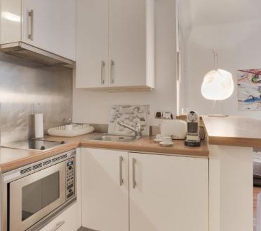 GuestReady - Artsy Flat for 2 near Opera