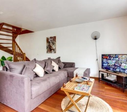 Chic apart with terrace and parking