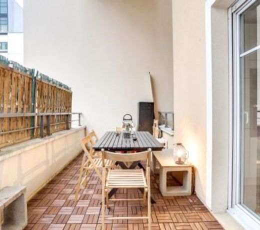 Chic apart with terrace and parking