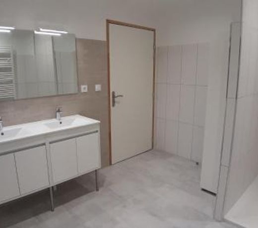 Gite de Saint Ladre "La Grange", proche Roissy CDG NEUF